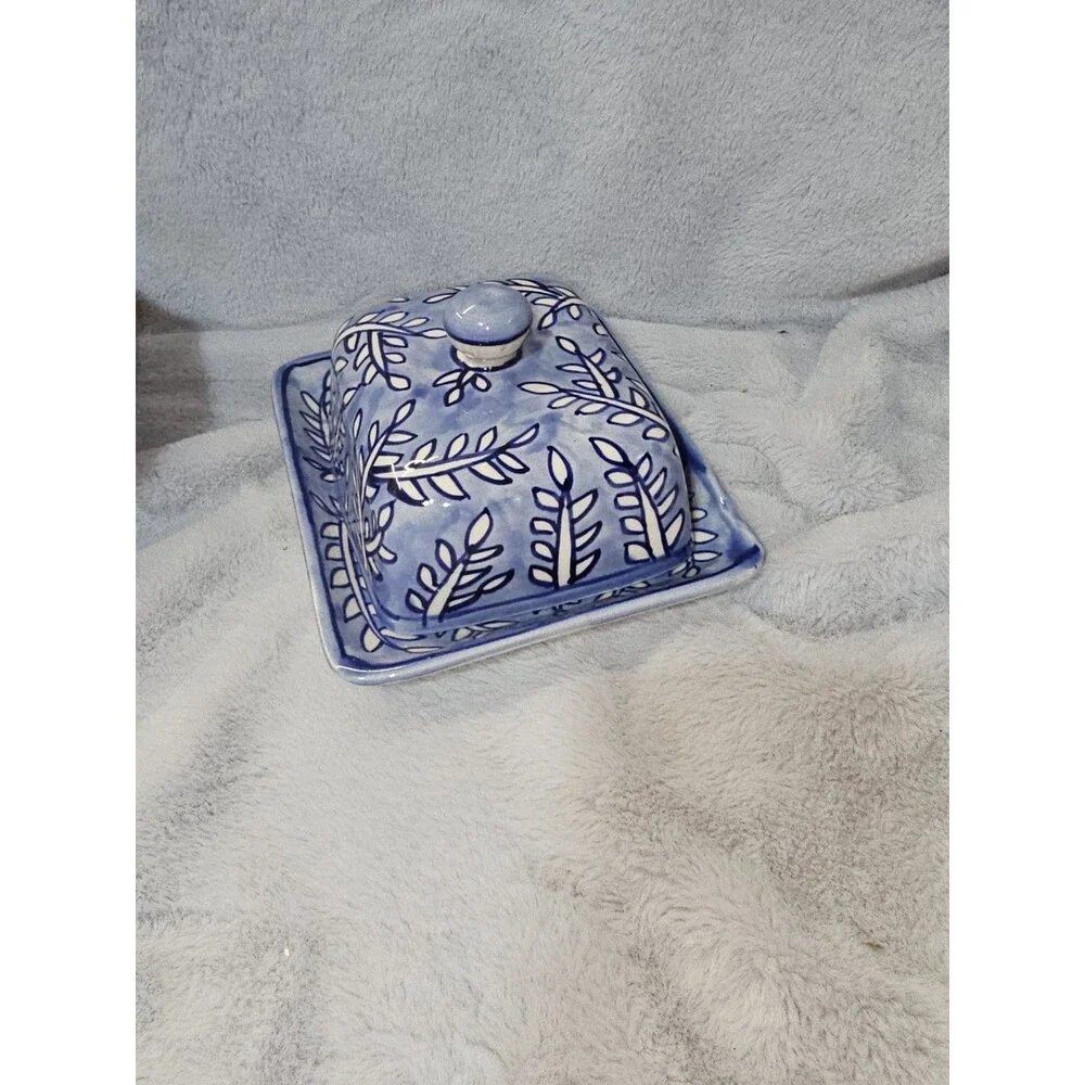 Handmade this ceramic